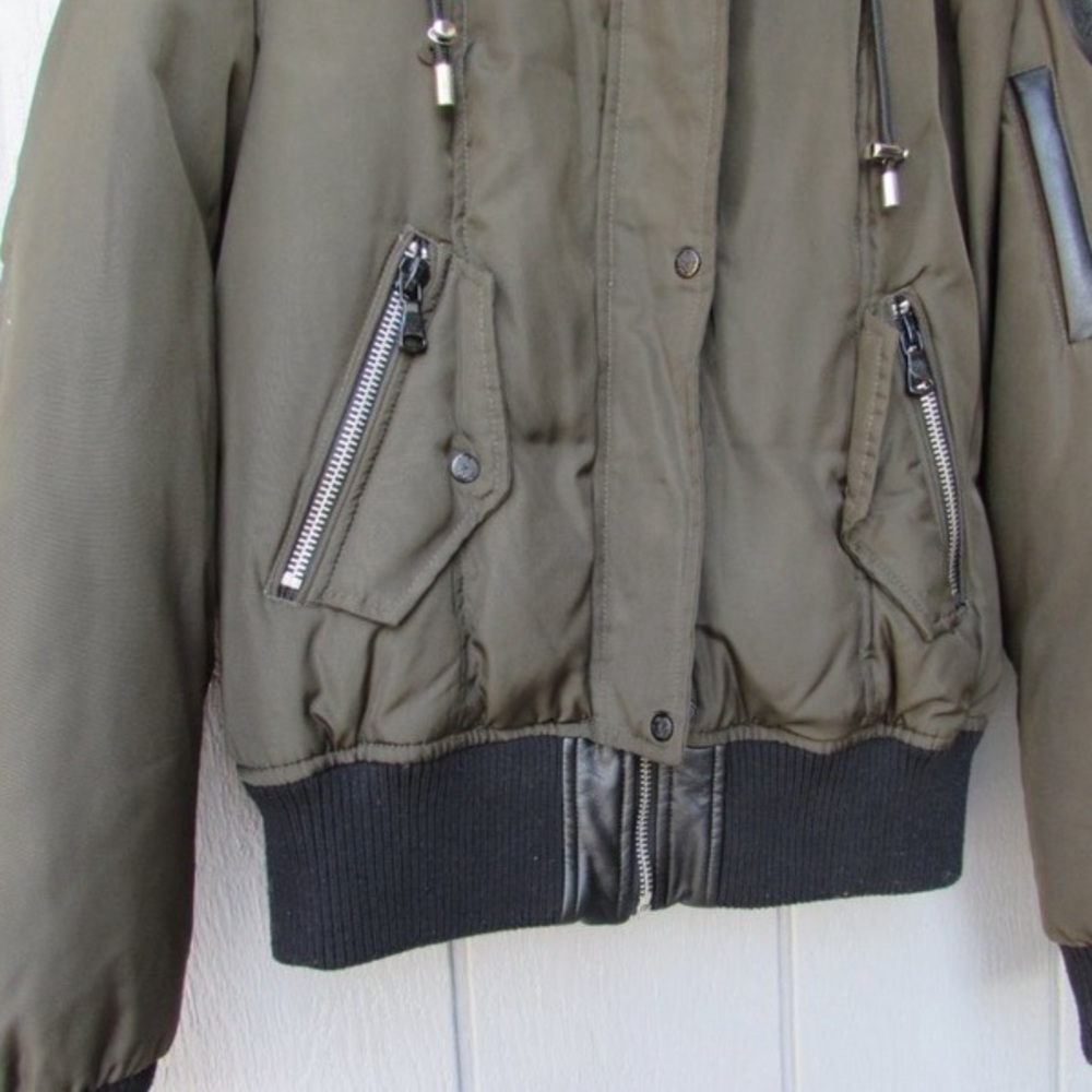 Bomber jacket - Picture 3 of 8